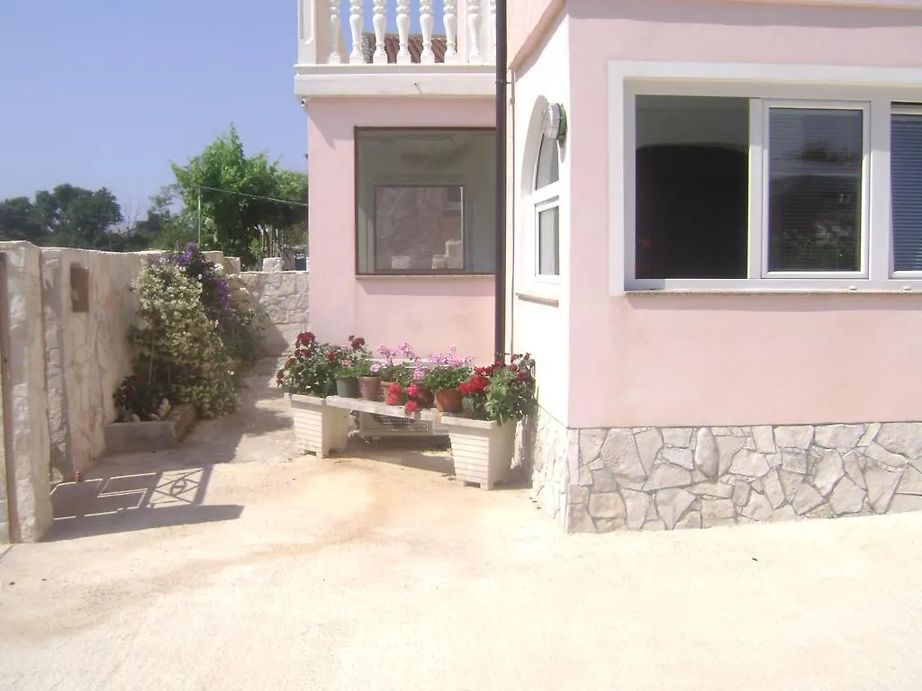 Apartment Nada Banjole
